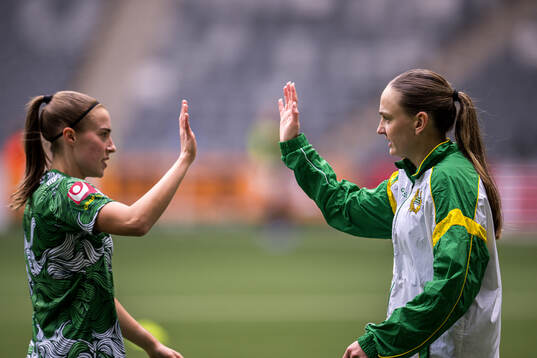 Hammarbys Vilma Emilia Koivisto och Vilde Hasund