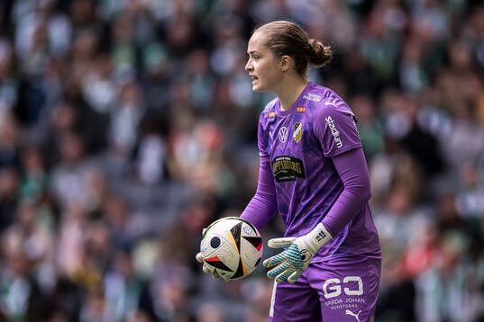 Häckens målvakt Fanney Inga Birkisdottir