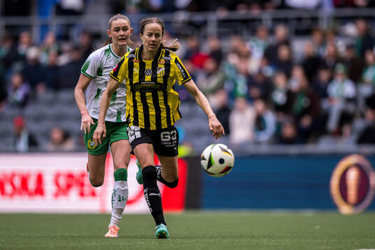 Hammarbys Svea Rehnberg och Häckens Aivi Luik