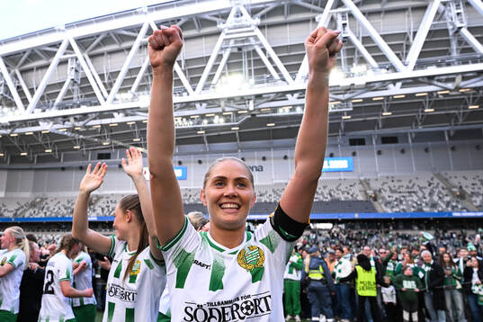 Hammarbys Alice Carlsson jublar