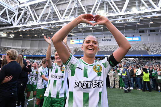 Hammarbys Alice Carlsson jublar