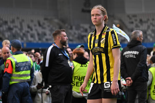 Häckens Emma Östlund deppar