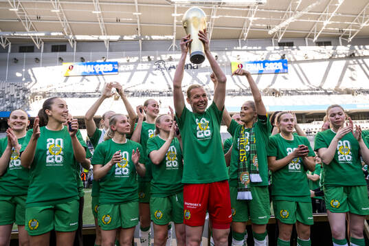 Hammarbys Athinna Persson Lundgren, Emilie Joramo, Mari