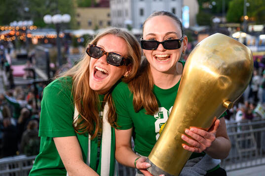 Hammarbys Sofia Reidy och Vilde Hasund