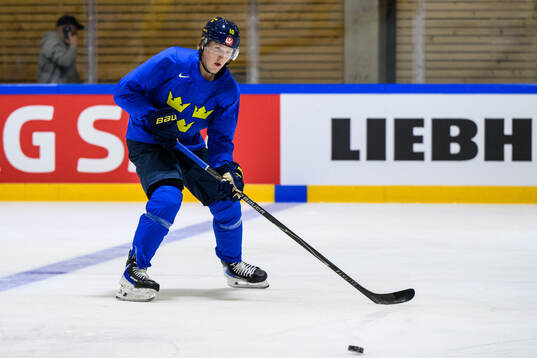 Simon Holmström of Sweden at a practice session