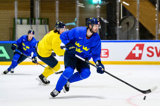Bläddra bland fler bilder av 2026 IIHF Ice Hockey World Championship, Day 2, Sweden, Practice