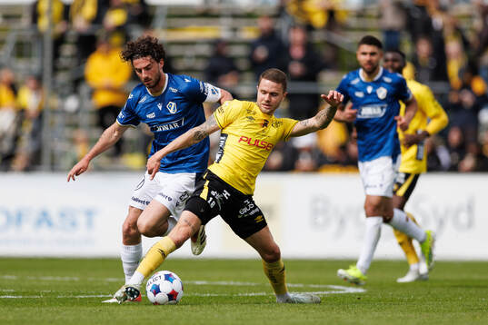 Halmstads Rocco Ascone och Elfsborgs Julius Magnusson