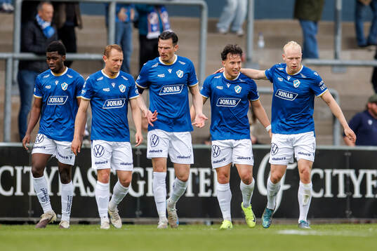 Halmstads spelare jublar