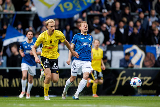 Elfsborgs Leo Östman och Halmstads Joel Allansson
