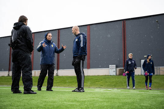 En målvaktsinstruktör från Svenska Fotbollsförbundet,