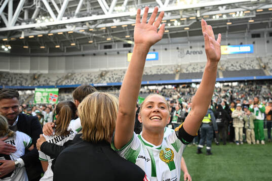 Hammarbys Alice Carlsson jublar