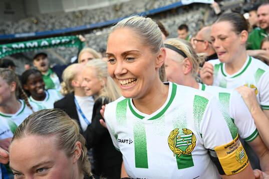 Hammarbys Alice Carlsson jublar