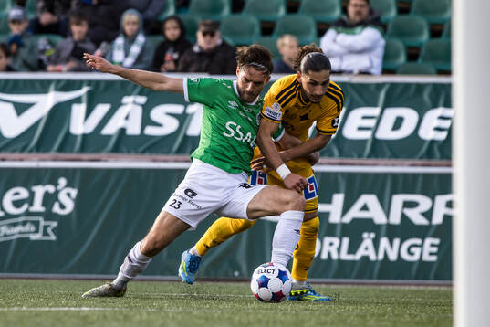 Brages Felix Hörberg och IFK Norrköpings Elias Jemal