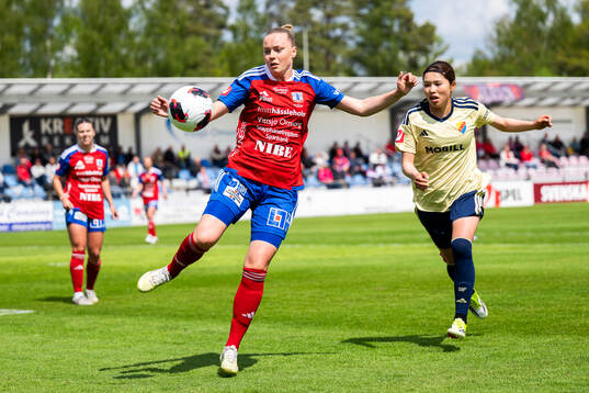 Vittsjös Kajsa Lind och Djurgårdens Maho Hirosawa