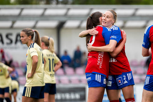 Vittsjös Sanni Ojanen jublar