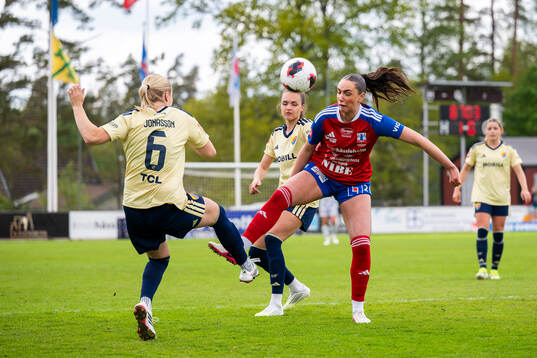 Vittsjös Emily Clegg och Djurgårdens Alexandra Jonasson