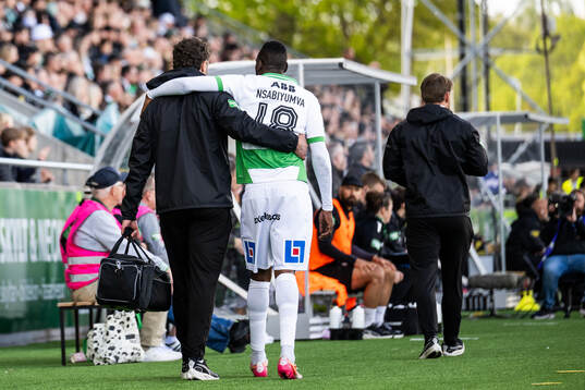 Västerås Frederic Nsabiyumva lämnar plan