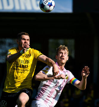 Mjällbys Jacob Bergström och Häckens Filip Helander