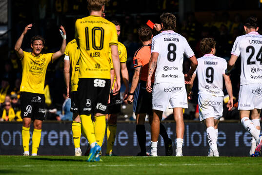 Mjällbys Axel Norén deppar