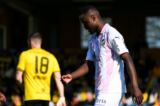 Häckens Brice Wembangomo deppar