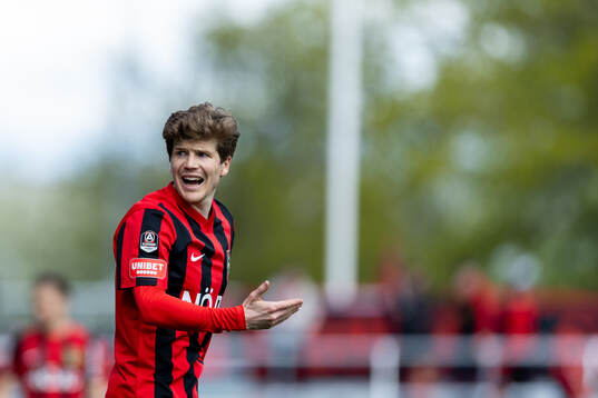 Brommapojkarnas Oliver Berg reagerar