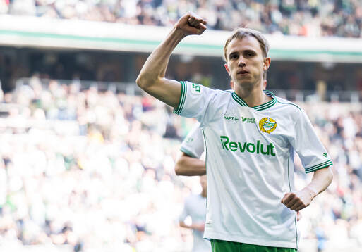 Hammarbys Victor Lind jublar