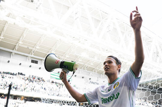 Hammarbys Markus Karlsson jublar