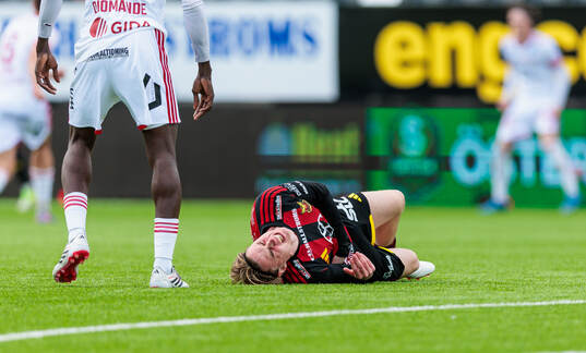 Östersunds Abel Stensrud har ont