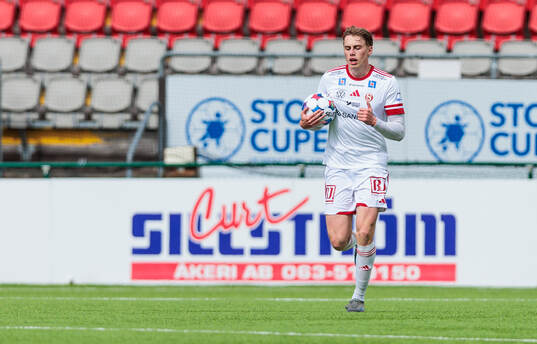 Sandvikens William Thellsson jublar