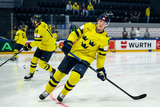 Simon Holmström of Sweden