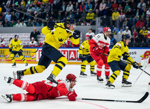 Lucas Raymond of Sweden and Jesper Jensen-Aabo
