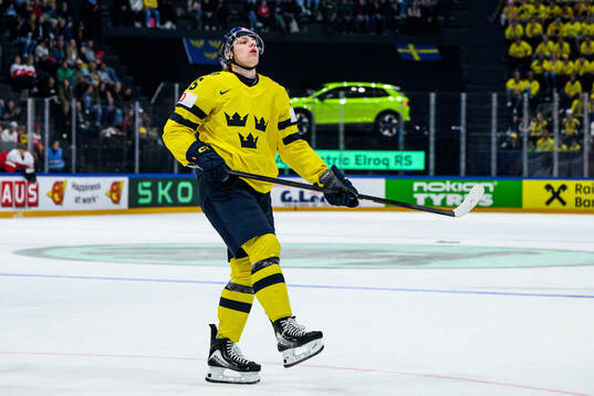 Jack Berglund of Sweden looks dejected
