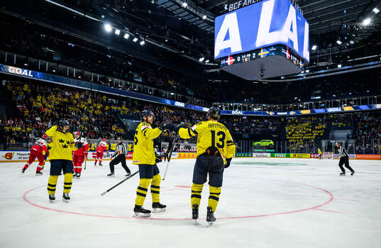 Lucas Raymond of Sweden celebrates with Jacob De La Rose