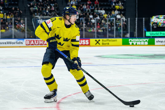 Simon Holmström of Sweden
