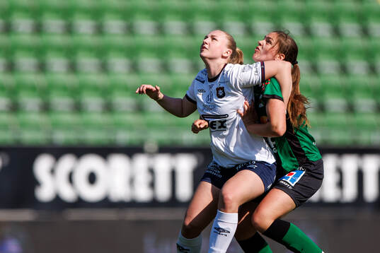 Örgrytes Nell Morup och Varbergs Maja Klasson