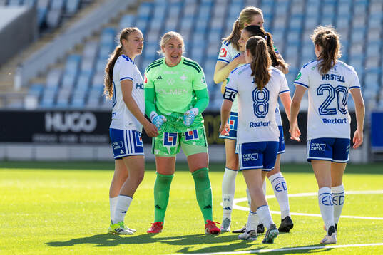 IFK Norrköpings Ida Larsson och Sofia Hjern jublar