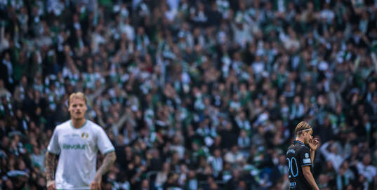 Malmö FFs Erik Botheim deppar