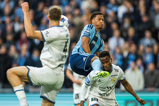 Djurgårdens Mikael Marques och Sirius Mohamed Soumah