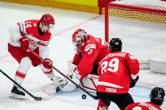 Jet Greaves of Canada and Felix Scheel of Denmark