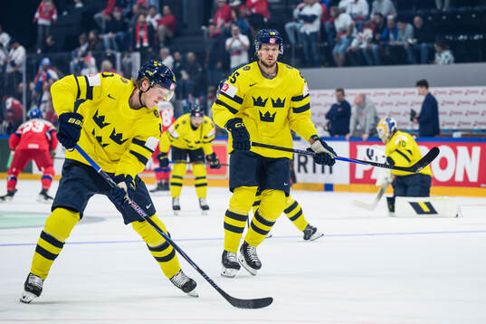 Simon Holmström och Jacob De La Rose of Sweden