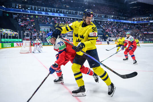 Tomas Galvas of Czech Republic and Jacob De La Rose of