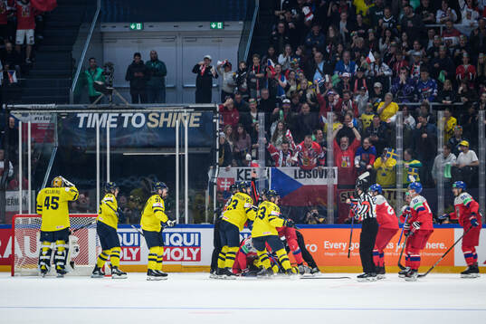 Oliver Ekman-Larsson and Jakob Silfverberg of Sweden