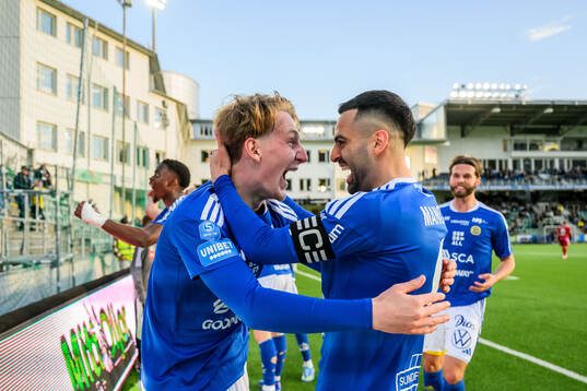 GIF Sundsvalls Hugo Aviander och Marc Manchon jublar