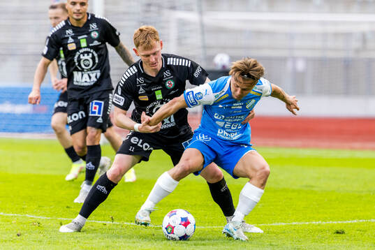 Örebros Christopher Redenstrand och Oddevolds Vincent