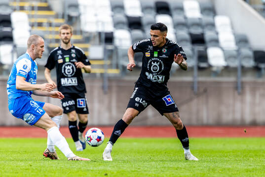 Oddevolds Gabriel Sandberg och Örebros Ahmed Yasin