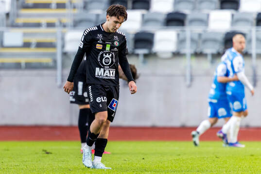 Örebros Edwin Ibrahimbegovic deppar