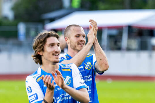 Oddevolds Gabriel Sandberg jublar