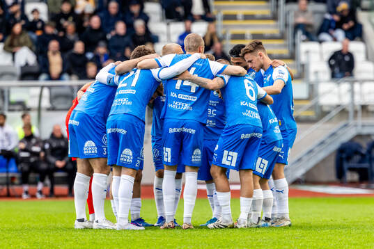 Oddevolds spelare laddar för match