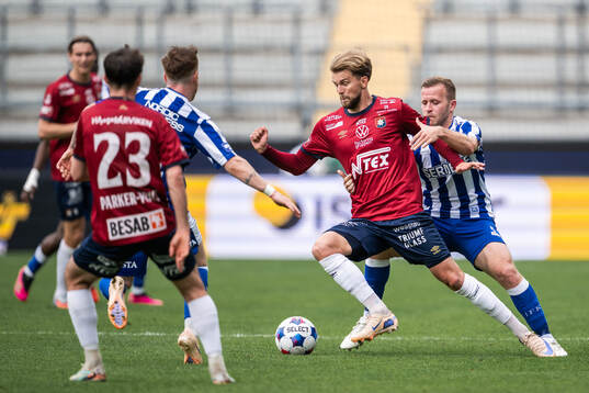 Örgrytes William Hofvander och IFK Göteborgs Jonas Bager