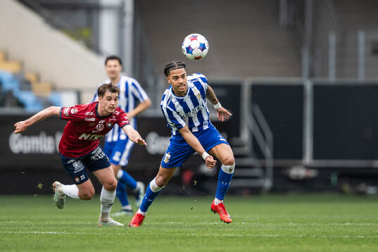 Örgrytes Owen Parker-Price och IFK Göteborgs Sebastian